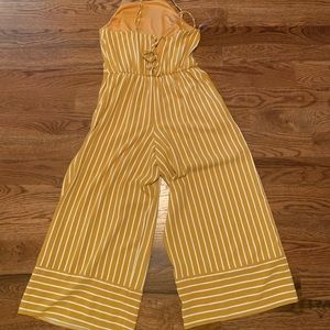 Size Small, yellow and white striped